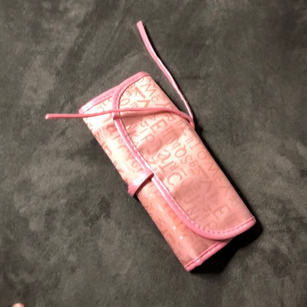 Brush holder